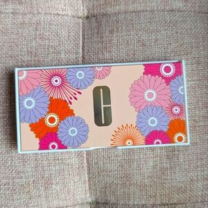 Clinique All about Eye shadow Quad Eye & Cheek  Palette ~ Limited Edition